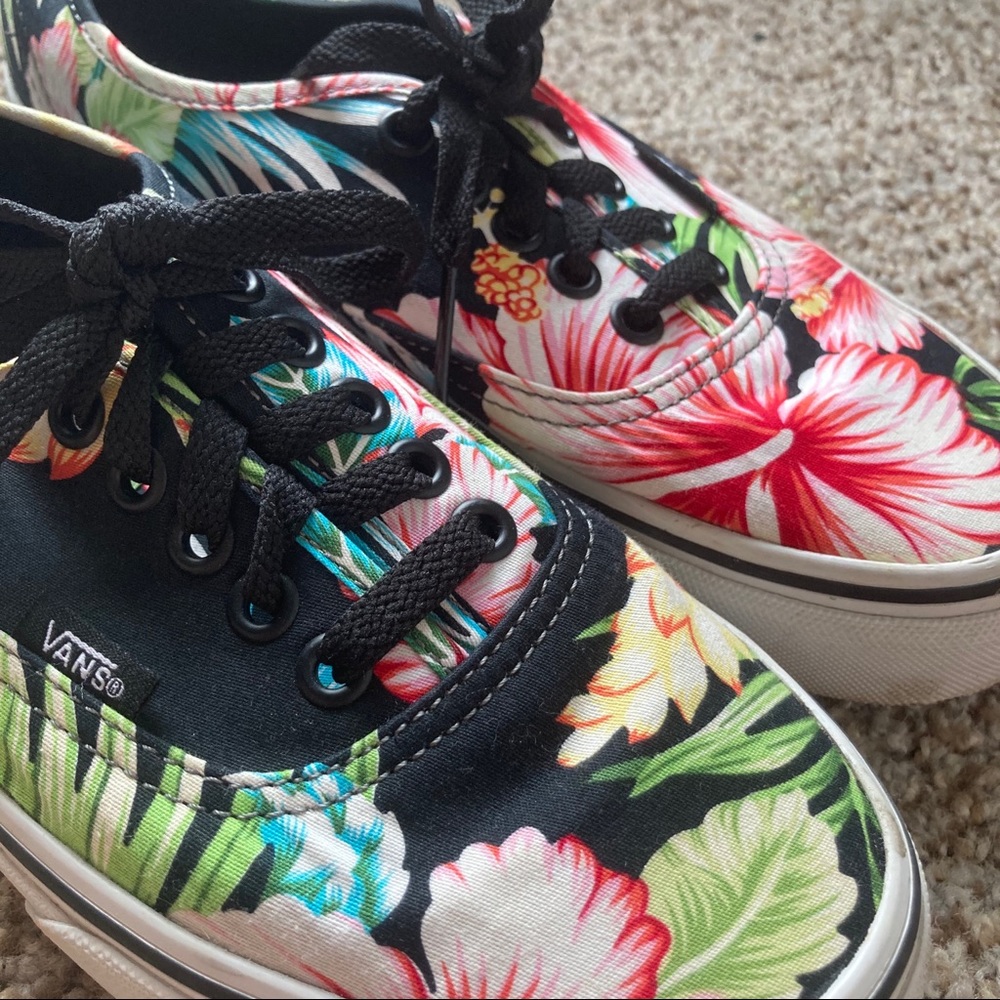 🌿Hawaiian vans